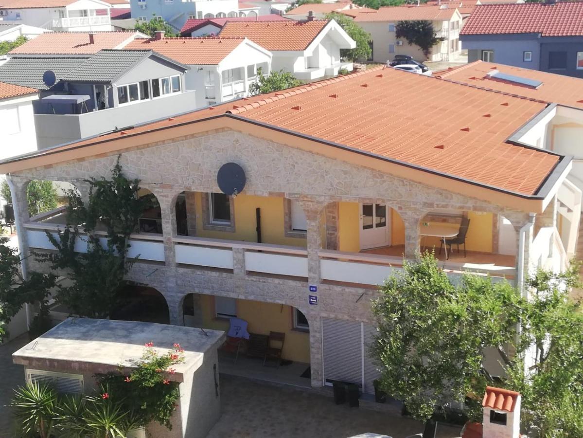 Apartements Delfin Vir Exteriér fotografie
