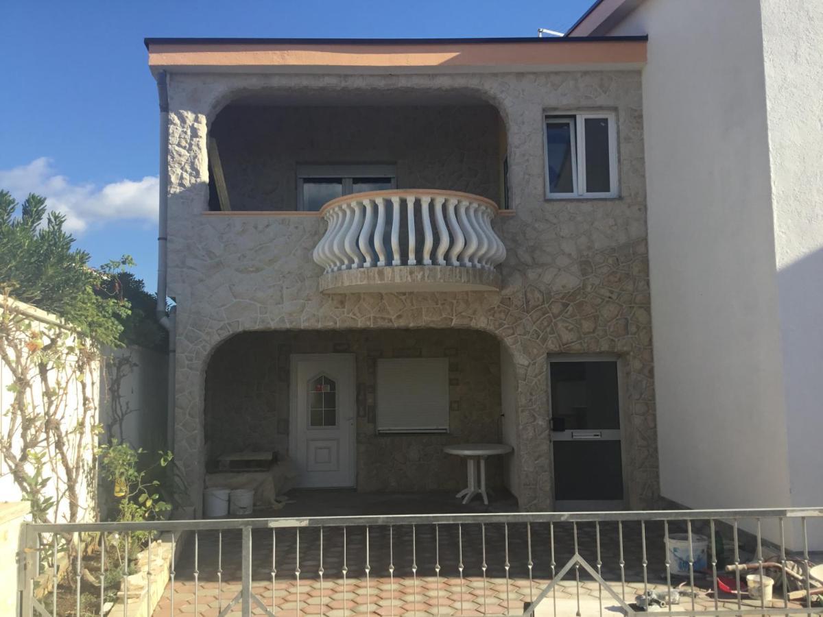 Apartements Delfin Vir Exteriér fotografie