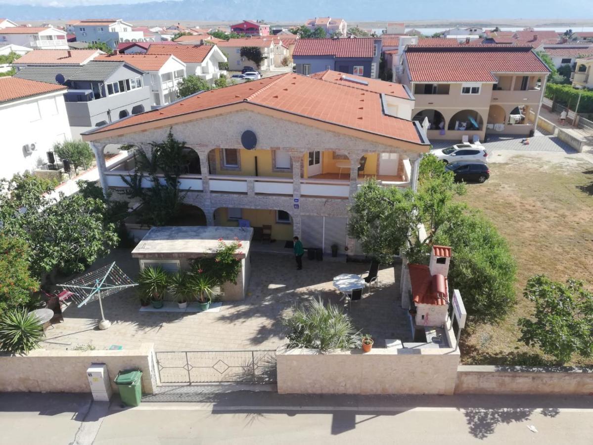 Apartements Delfin Vir Exteriér fotografie