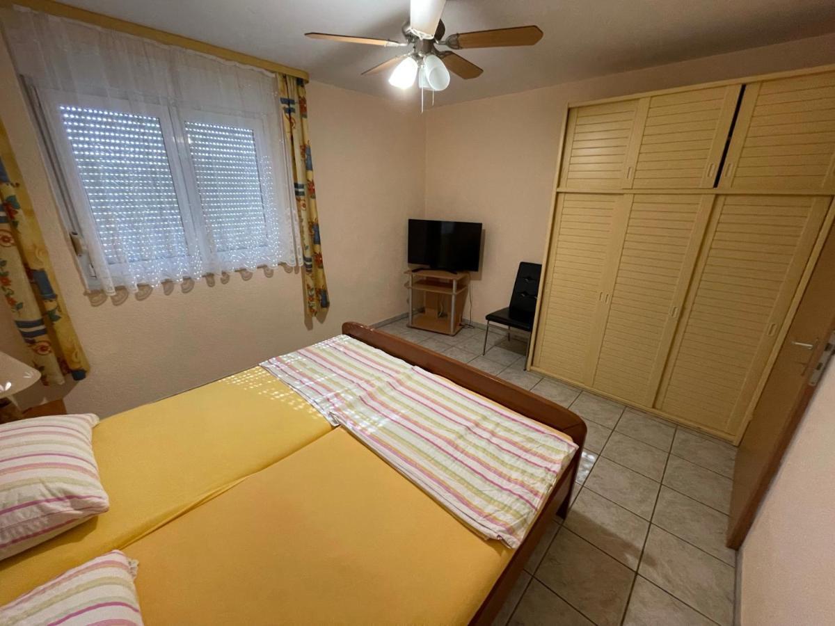 Apartements Delfin Vir Exteriér fotografie