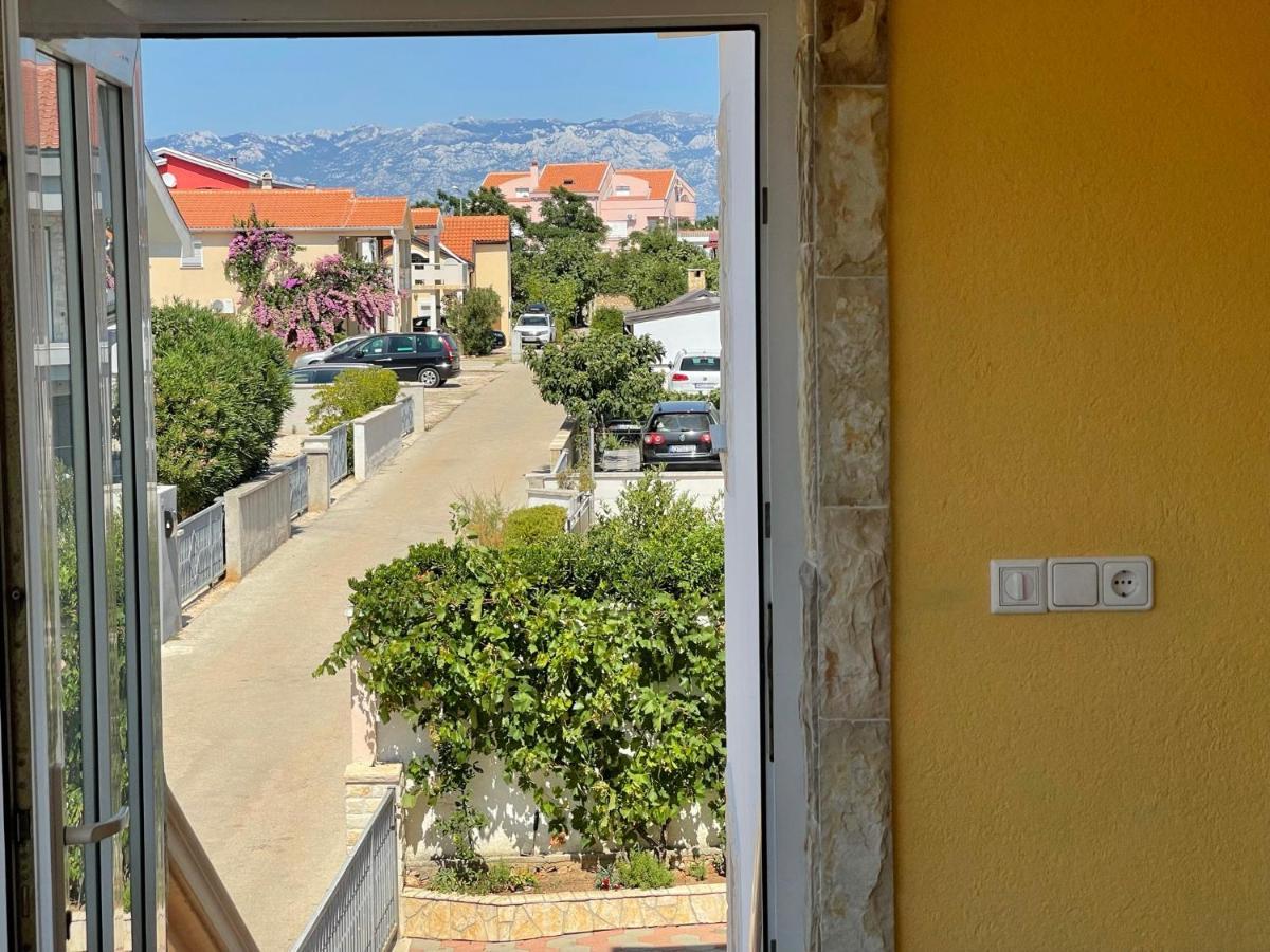 Apartements Delfin Vir Exteriér fotografie