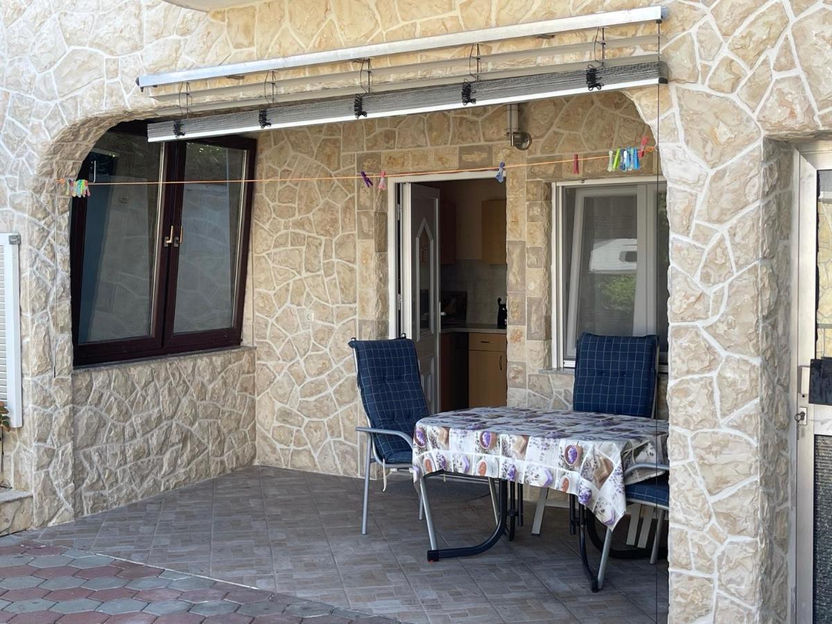Apartements Delfin Vir Exteriér fotografie