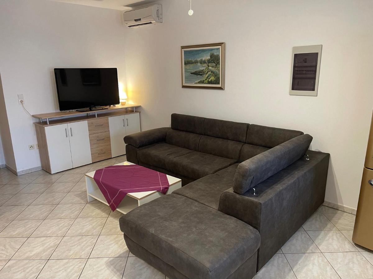 Apartements Delfin Vir Exteriér fotografie