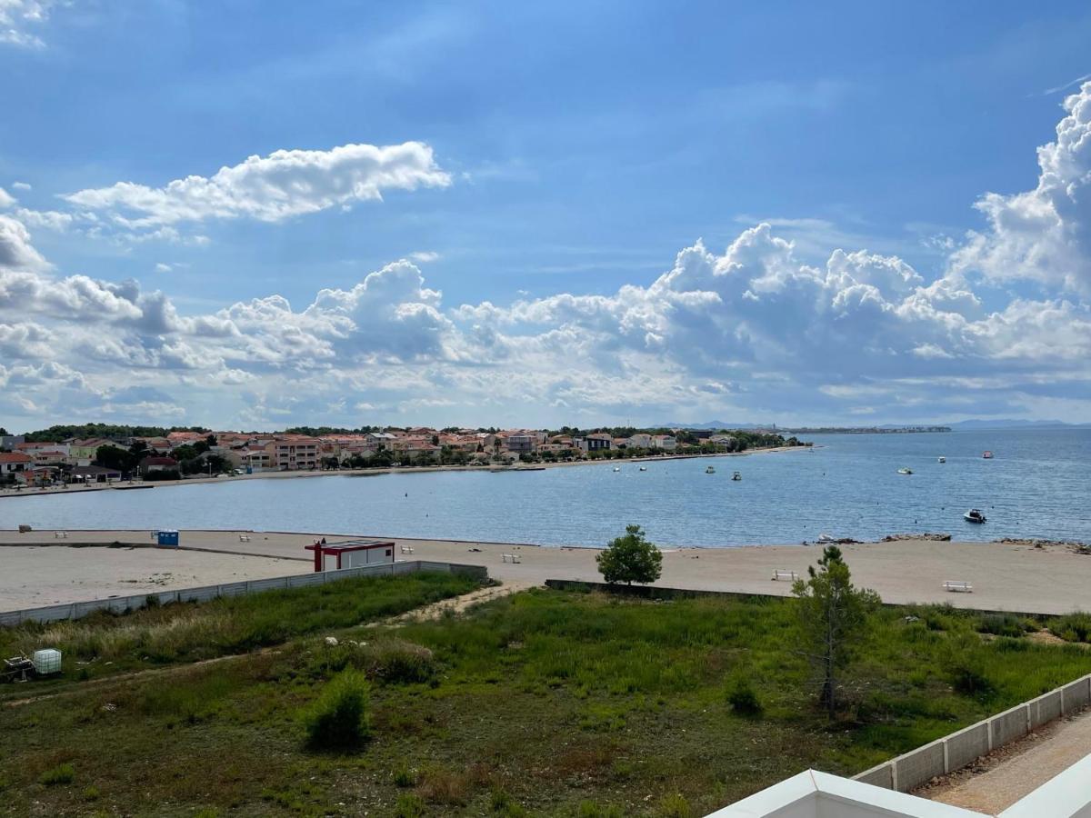 Apartements Delfin Vir Exteriér fotografie