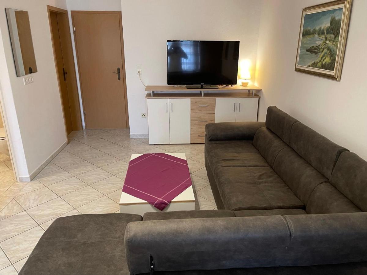 Apartements Delfin Vir Exteriér fotografie